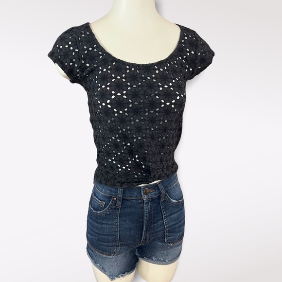 American Eagle Outfitters Tops - AE (XS) Top Eyelet Lace
